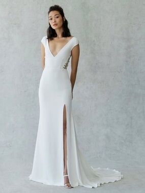 Alexandra Grecco Cecelia Wedding Dress with Detachable Train- size 2